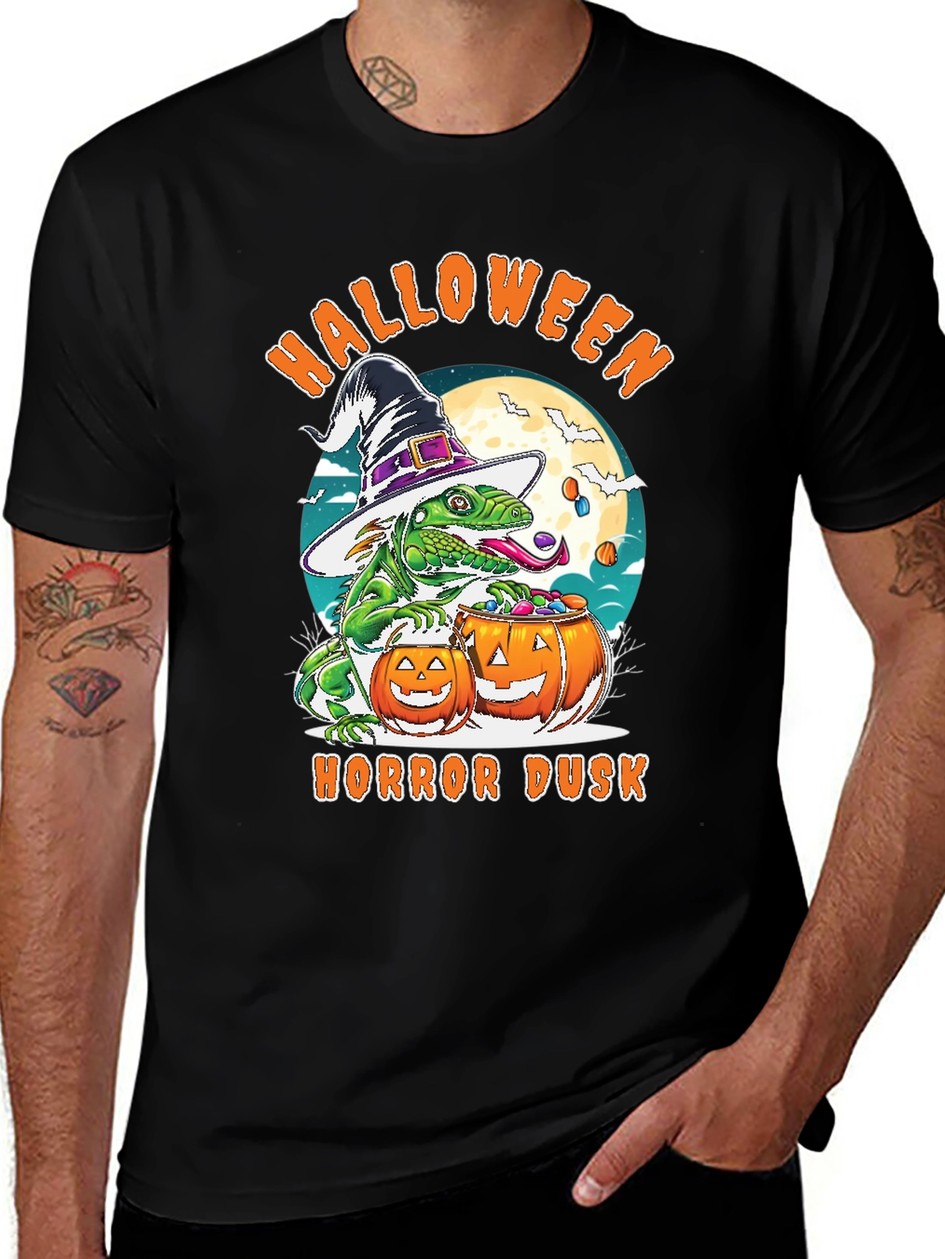 Halloween Lizard T-Shirt: Horror Dusk Design