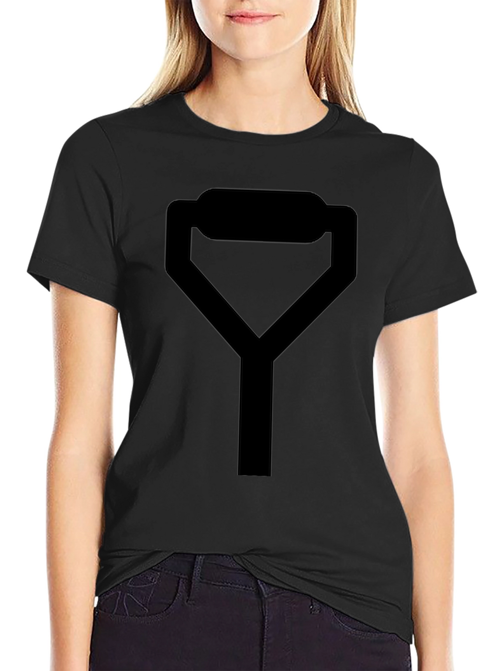 Minimalist Shovel Graphic T-Shirt - Black