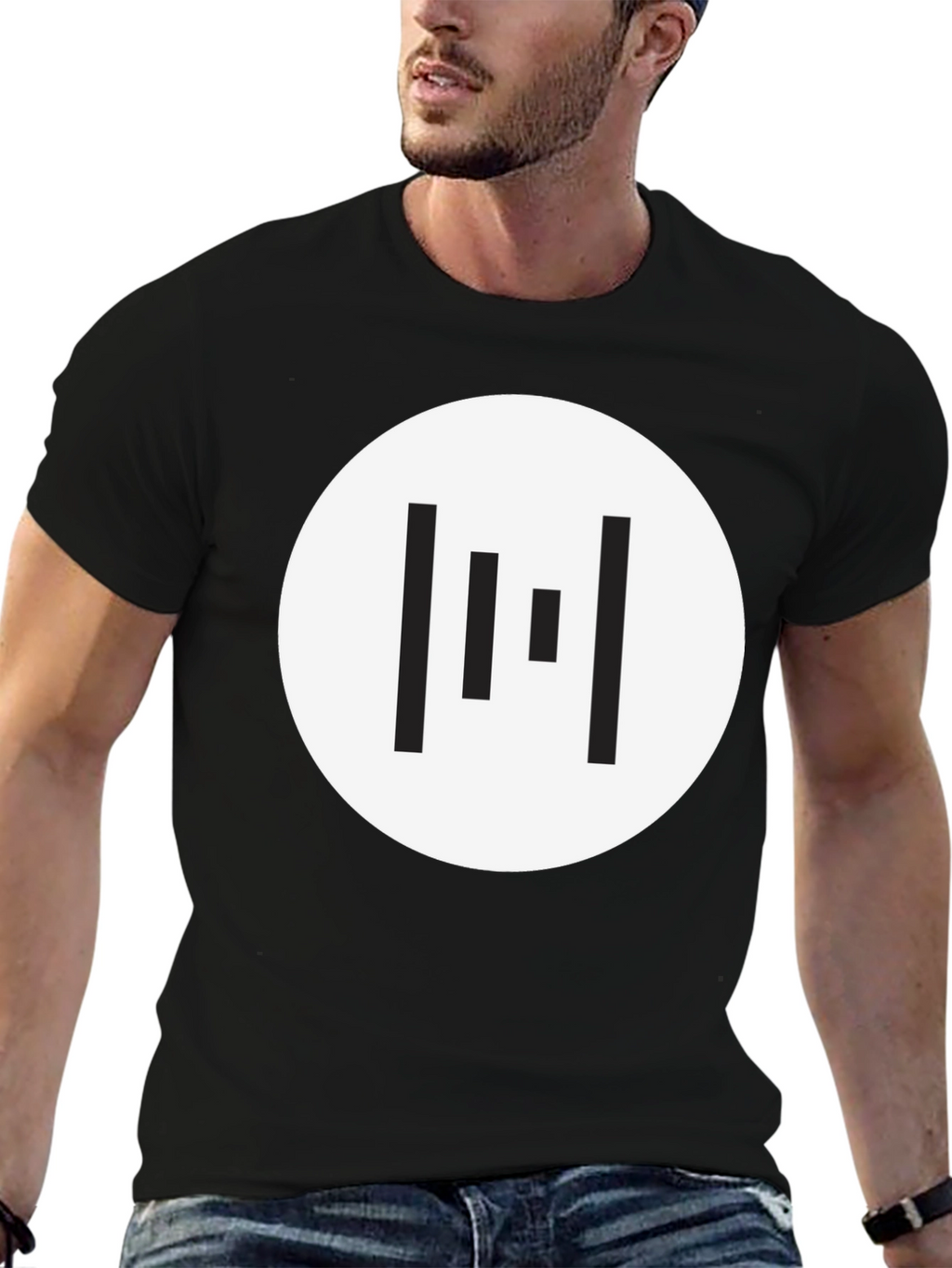 Minimalist Geometric T-Shirt - Black